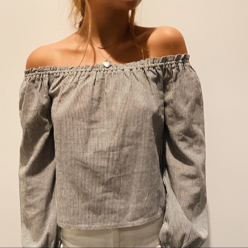 STRIPED OFF THE SHOULDER